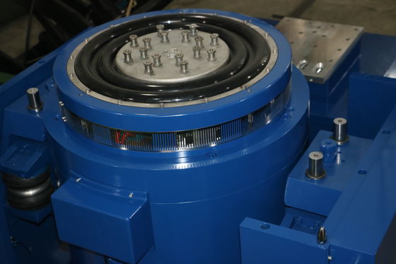 نظام اختبار مناخي بيئي قابل للبرمجة مع نظام هزاز مدمج