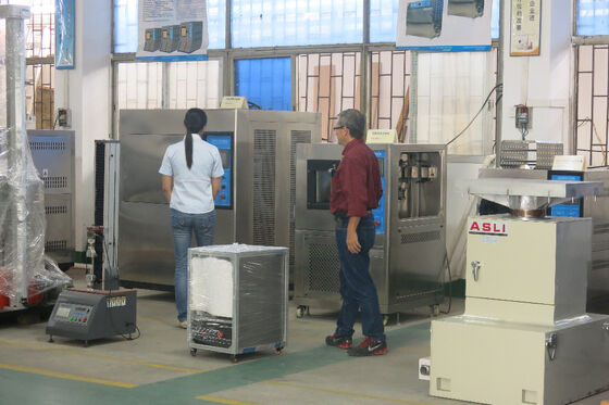 UL1703 غرف الاختبار المناخي اختبار وحدات الألواح الشمسية الكهروضوئية ، اختبار دورة التجميد الرطوبة الحرارية