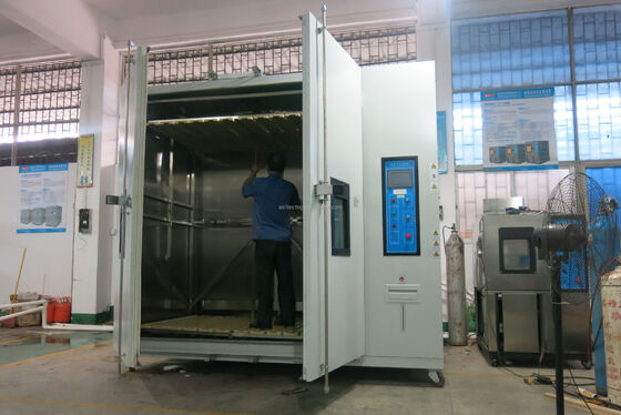 المشي في اختبار البيئة المشي في غرفة اختبار المناخ