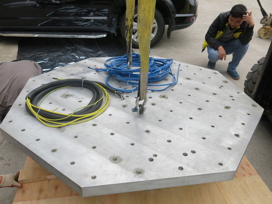 نظام الاهتزاز الكهرومغناطيسي للمزلق الثقيل مع نظام الختم الحراري والهوائي الذي يضمن الاهتزاز الميكانيكي واختبار الصدمات