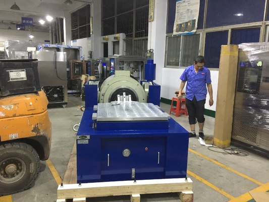 40000N Sinusoidal X Y Z Axis Electromagnetic Vibration Shaker لقطع غيار السيارات
